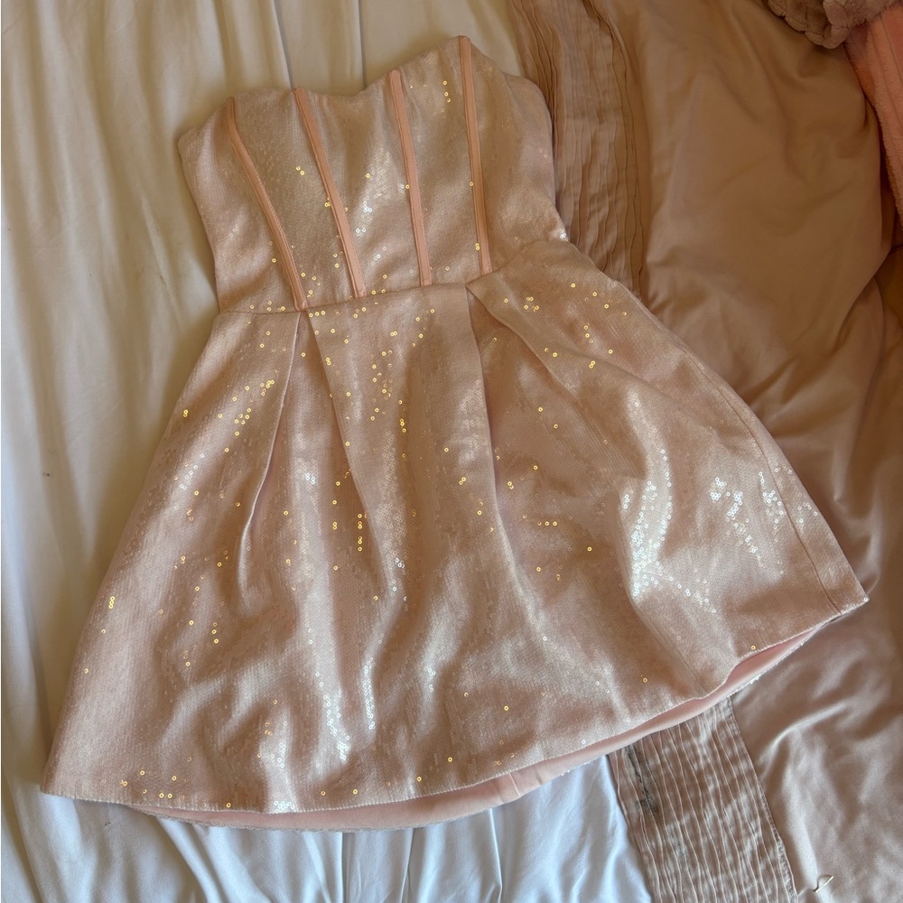Strapless pink Dressmezee dress